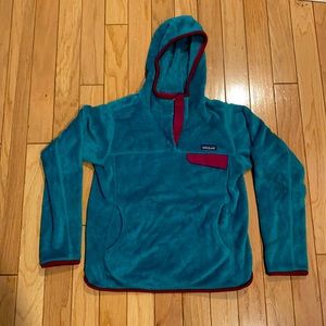 Patagonia Teal Pullover with hood